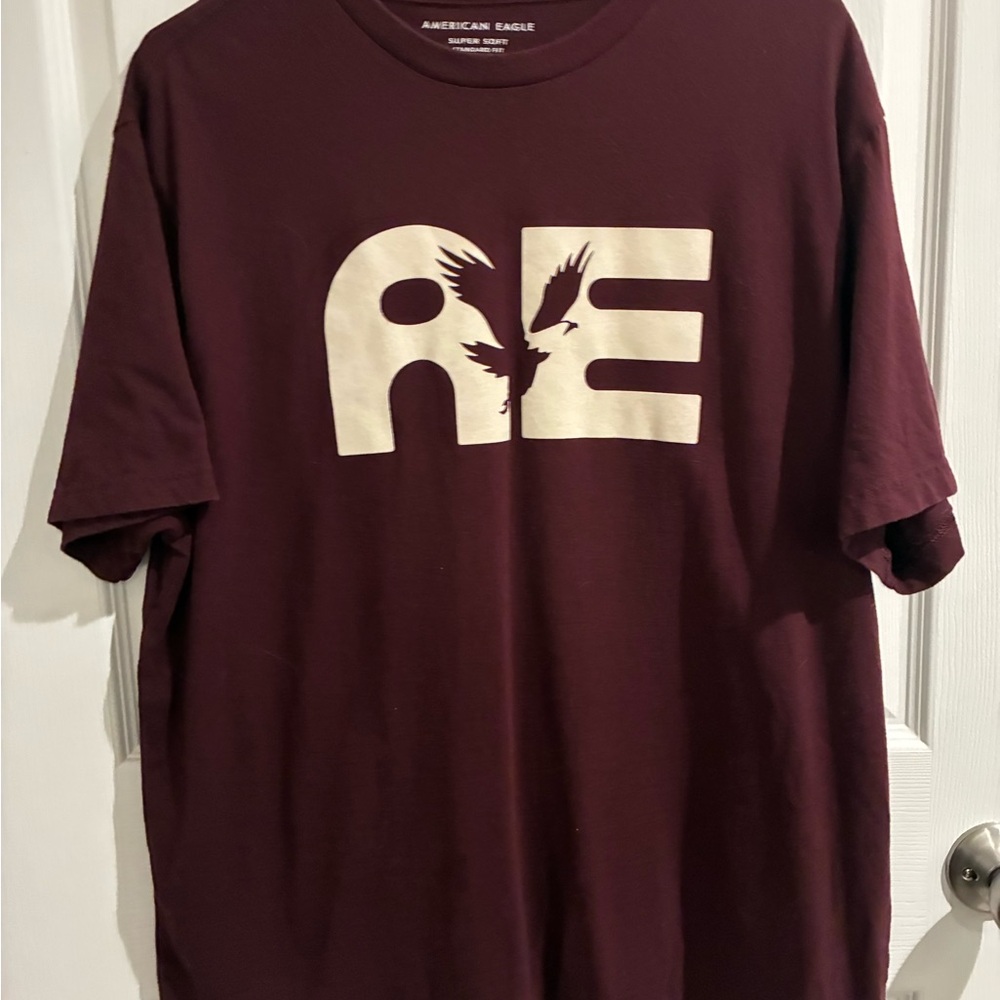 American Eagle Outfitters Red Short Sleeve Tee